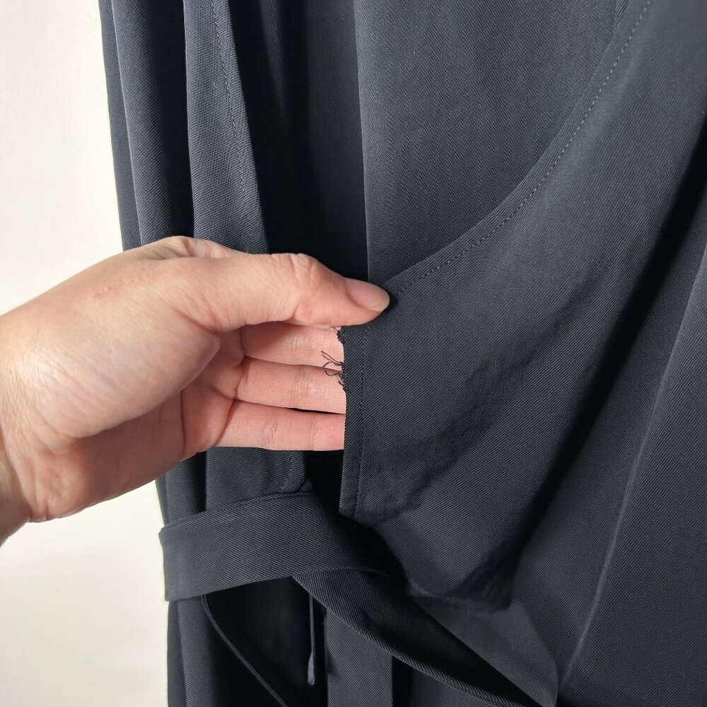 Everlane Black GoWeave Japanese Essential Wrap Midi Dress Women's Size 8 - Picture 2 of 8